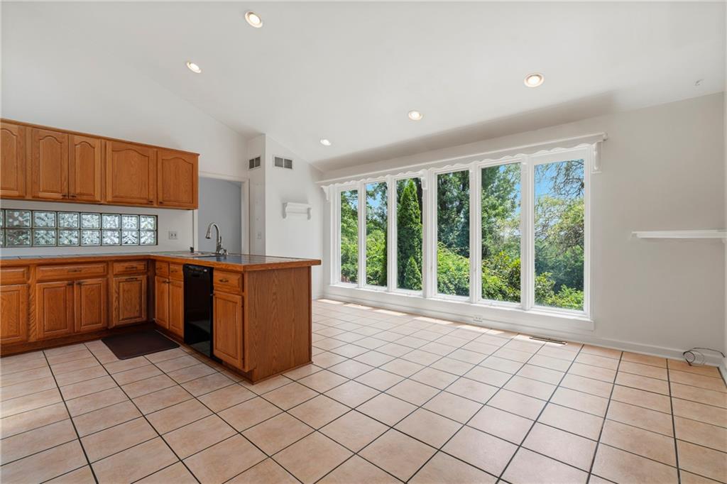 1733 Locust Road Sewickley, PA 15143 - Photo 12 of 45