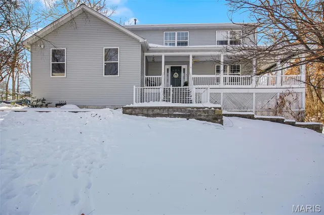 $620,000 | 1016 Howard George Drive, Manchester, MO 63021