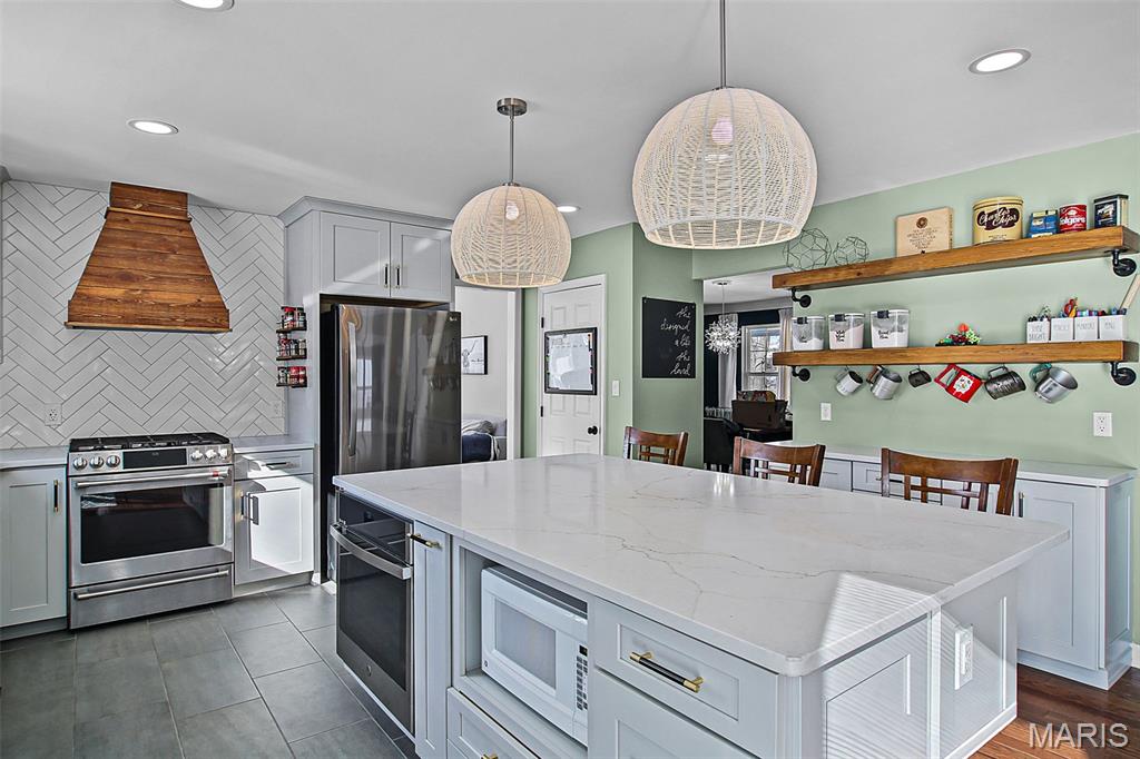 1016 Howard George Drive Manchester, MO 63021 - Photo 3 of 42