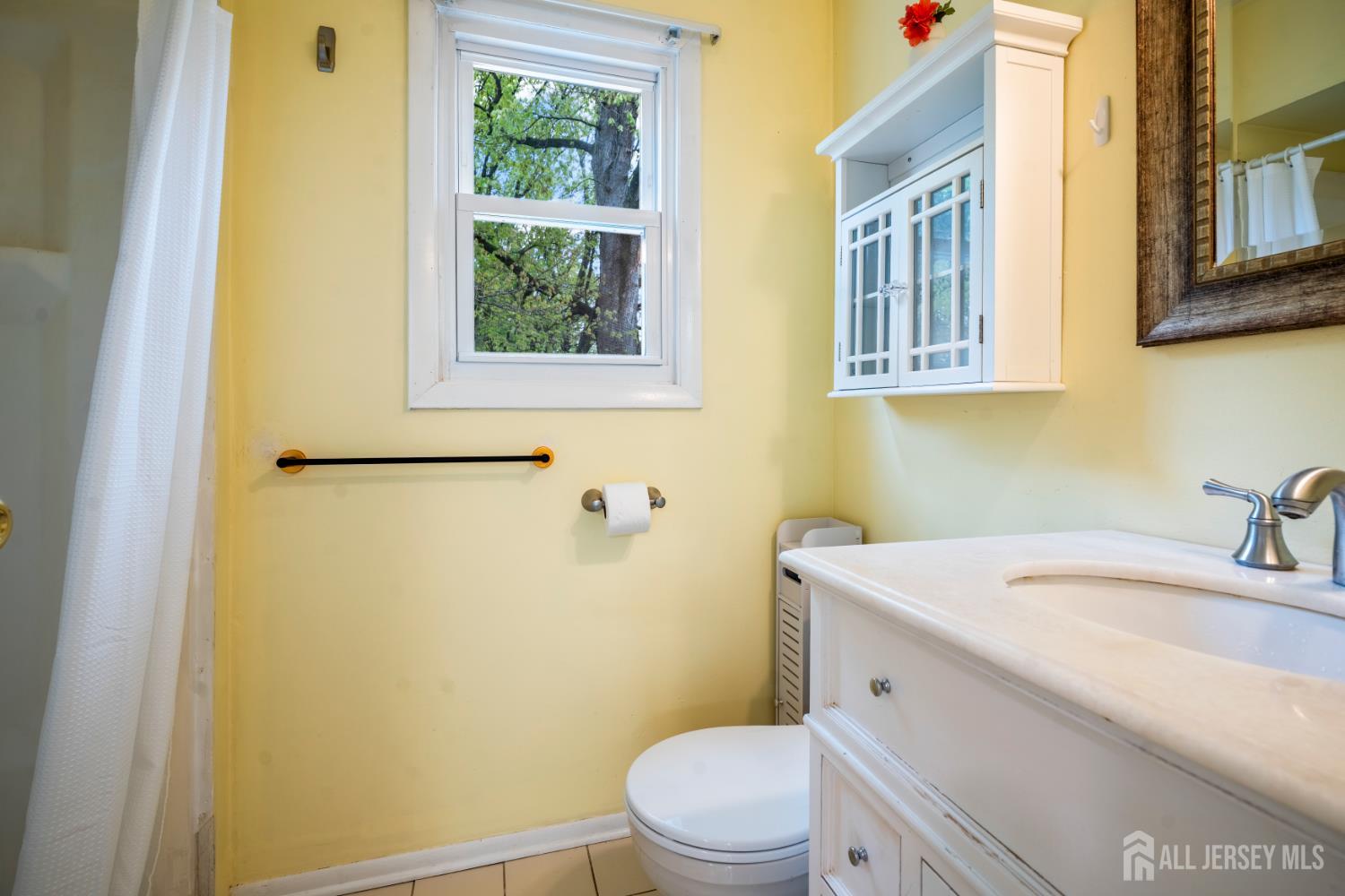 12 Barrie Road East Brunswick, NJ 08816 - Photo 5 of 27
