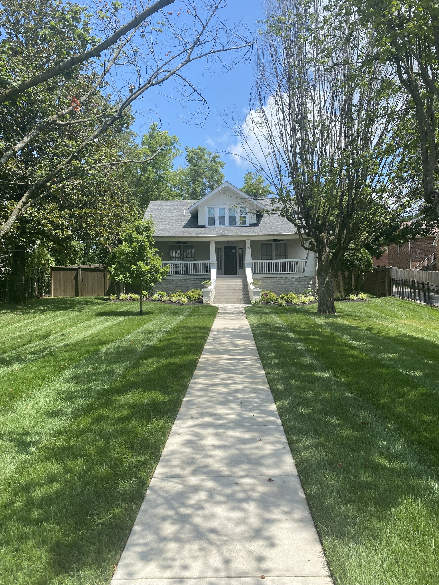 706 West 7th Street Columbia, TN 38401 - Photo 52 of 52 a front view of a house with a yard