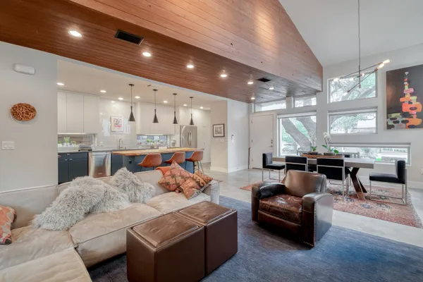 $1,225,000 | 209 El Paso Street, Austin, TX 78704