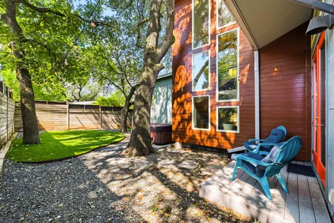 $1,225,000 | 209 El Paso Street, Austin, TX 78704