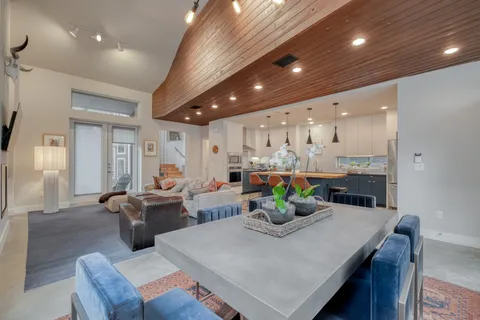$1,225,000 | 209 El Paso Street, Austin, TX 78704