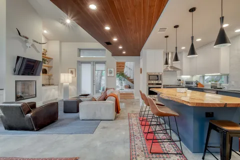 $1,225,000 | 209 El Paso Street, Austin, TX 78704