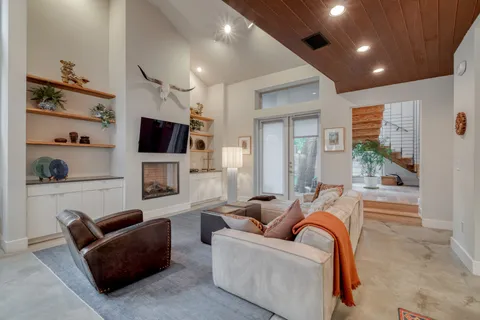 $1,225,000 | 209 El Paso Street, Austin, TX 78704