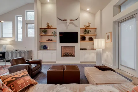 $1,225,000 | 209 El Paso Street, Austin, TX 78704