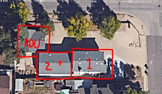 a street view with residential houses