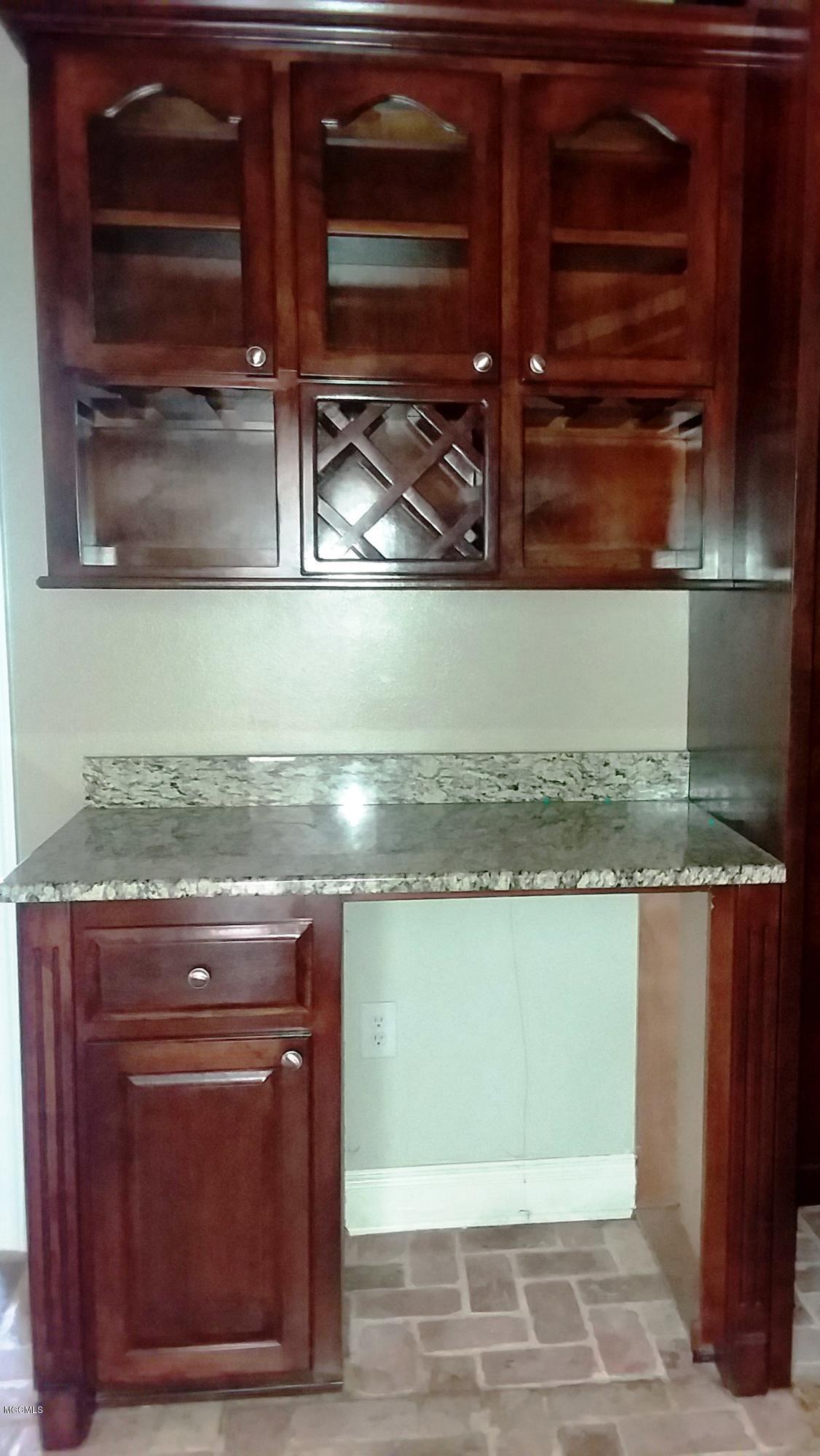 18640 White Plains Road Saucier, MS 39574 - Photo 14 of 37 Interior Kitchen Built in Desk