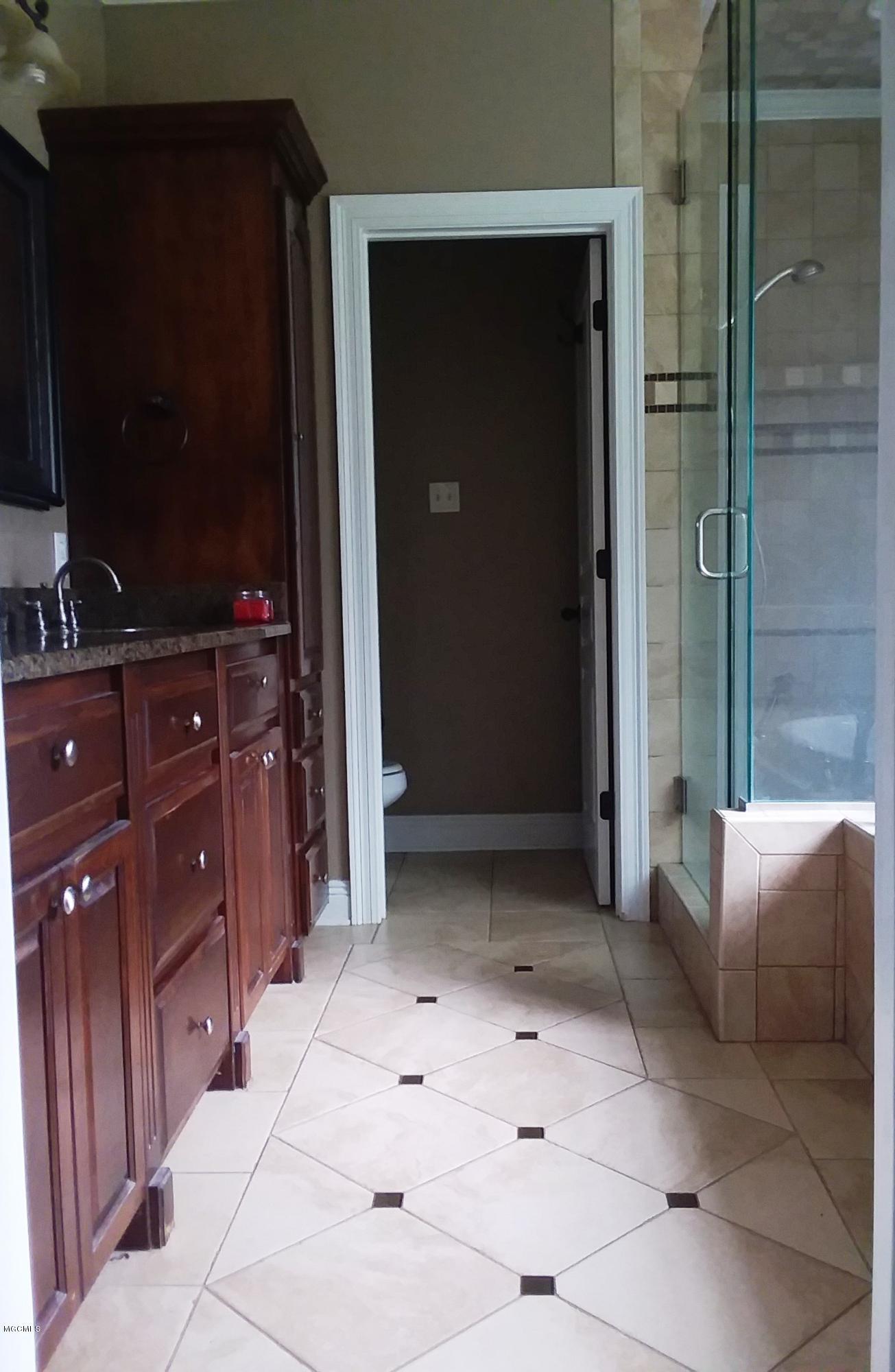 18640 White Plains Road Saucier, MS 39574 - Photo 22 of 37 Interior Master BA