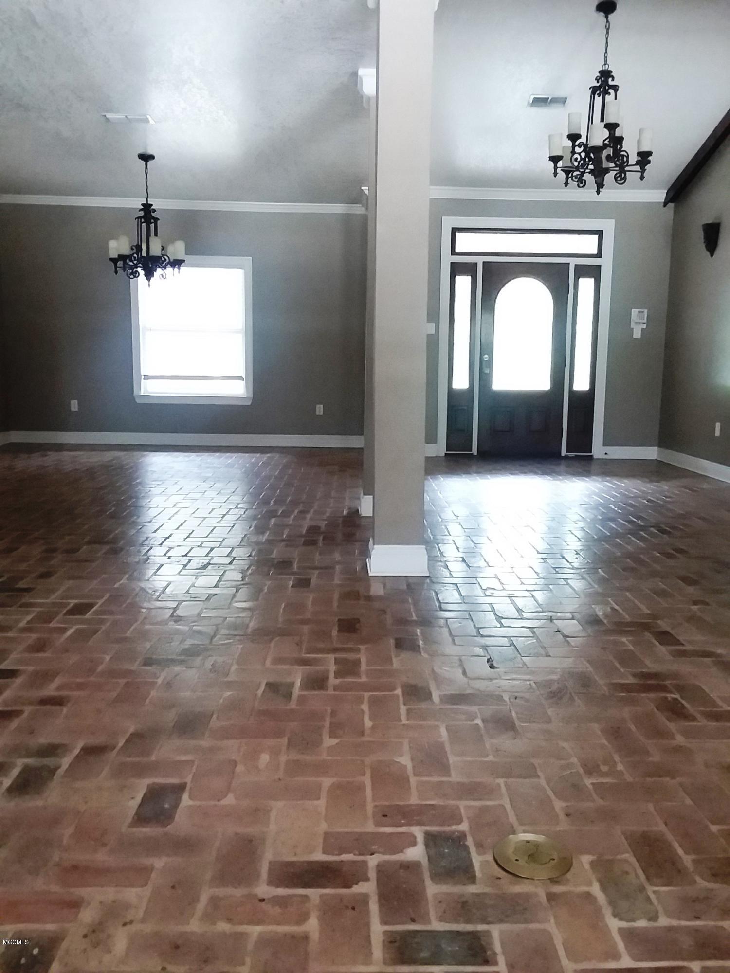 18640 White Plains Road Saucier, MS 39574 - Photo 9 of 37 Interior Dining-Entry-GRoom