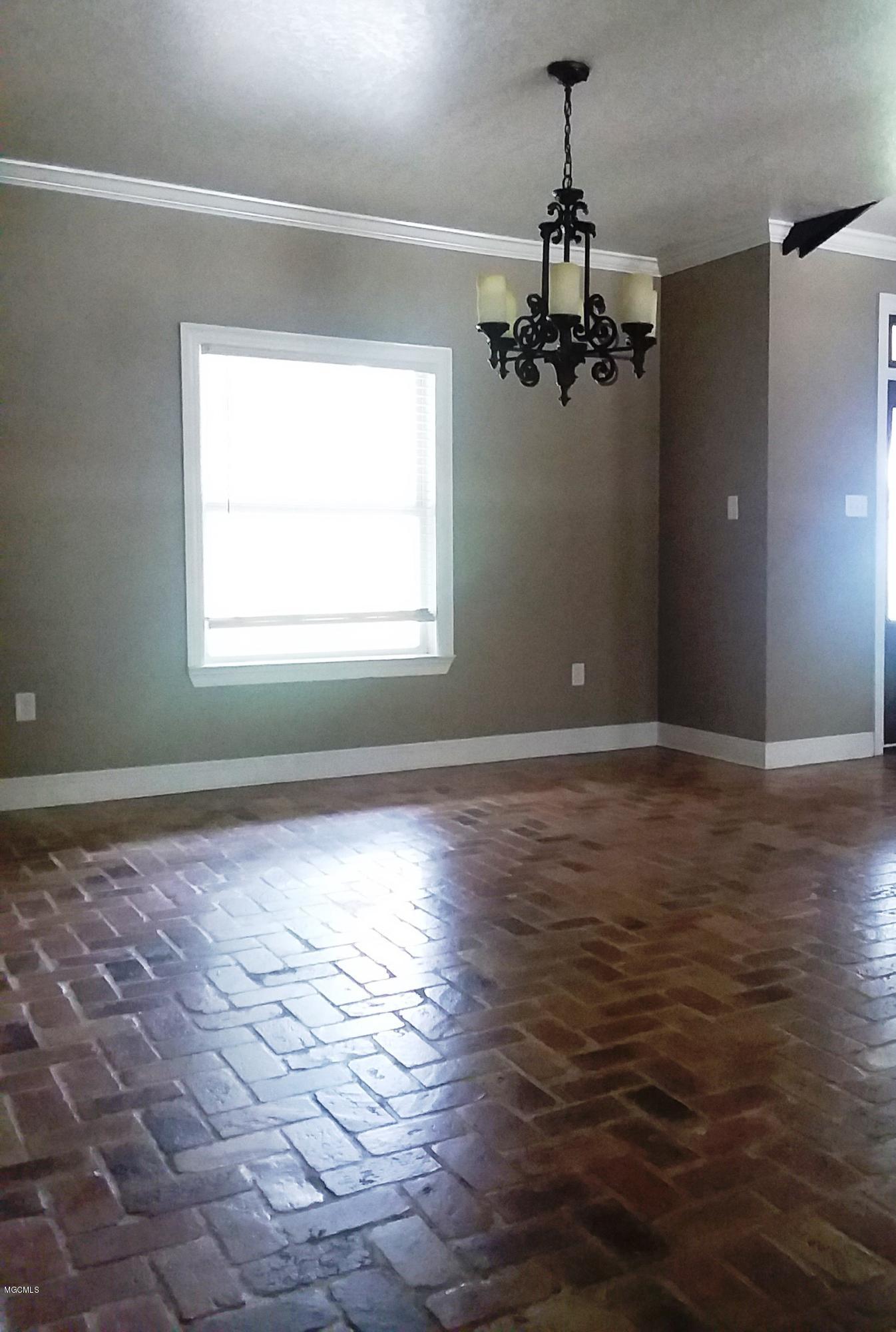 18640 White Plains Road Saucier, MS 39574 - Photo 10 of 37 Interior Dining 2