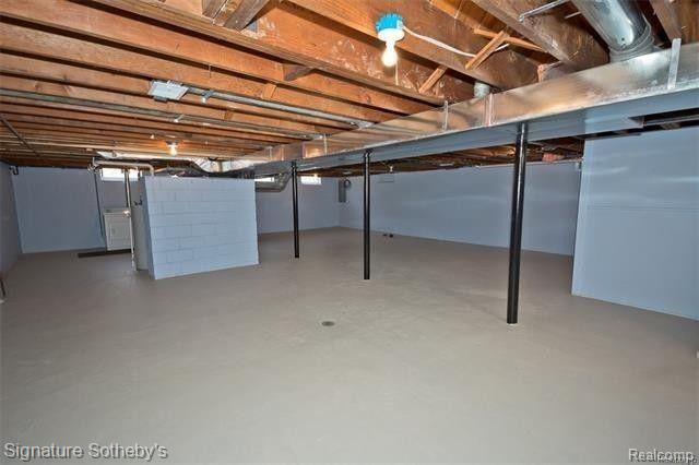 18460 Beverly Road Beverly Hills, MI 48025 - Photo 20 of 24