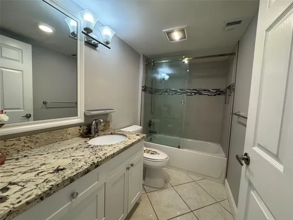 $280,000 | 6121 Balboa Circle, Unit 306, Boca Raton, FL 33433