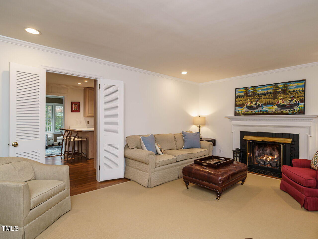 007-1280x960-living-room
