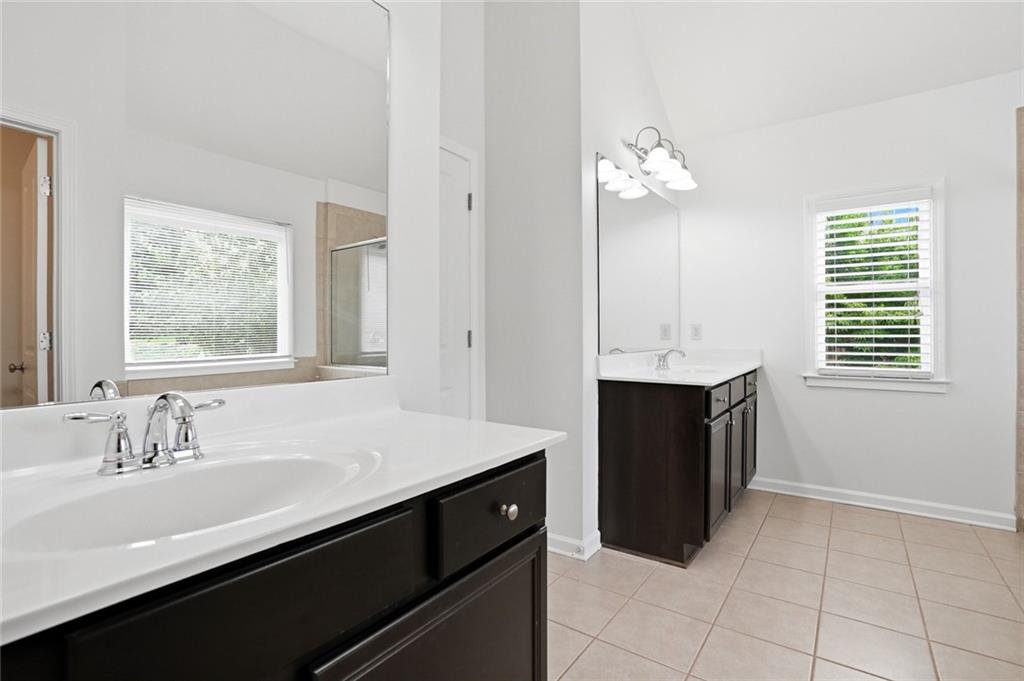 1222 Marinette Way Hoschton, GA 30548 - Photo 14 of 32