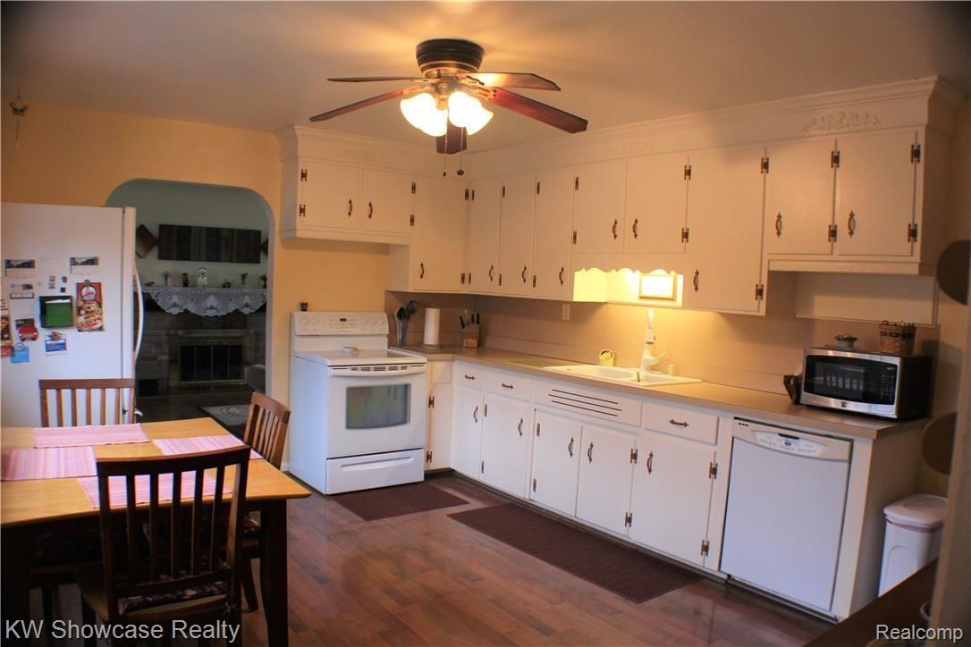 791 Heights Road Lake Orion, MI 48362 - Photo 13 of 26 Appliances included