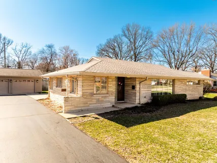 $255,000 | 3107 West Beechwood Avenue, Muncie, IN 47304