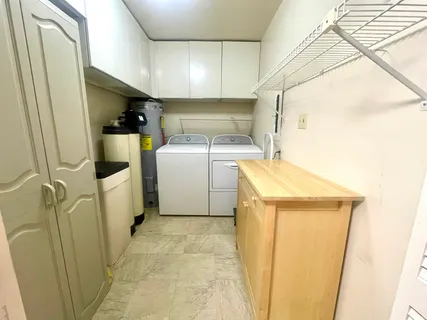 $255,000 | 3107 West Beechwood Avenue, Muncie, IN 47304