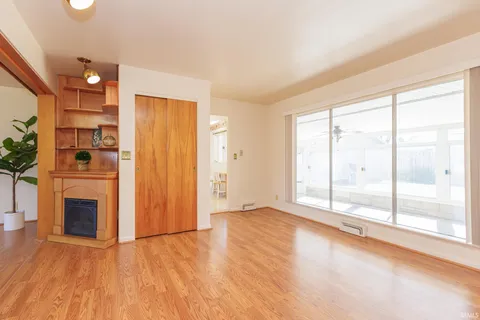 $255,000 | 3107 West Beechwood Avenue, Muncie, IN 47304