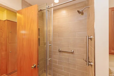 $255,000 | 3107 West Beechwood Avenue, Muncie, IN 47304