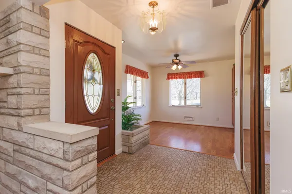 $255,000 | 3107 West Beechwood Avenue, Muncie, IN 47304