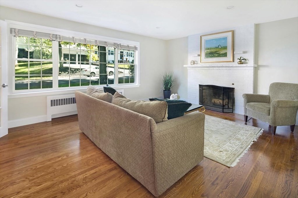 33 Hancock Road Hingham, MA 02043 - Photo 8 of 22 Gallery Image 8