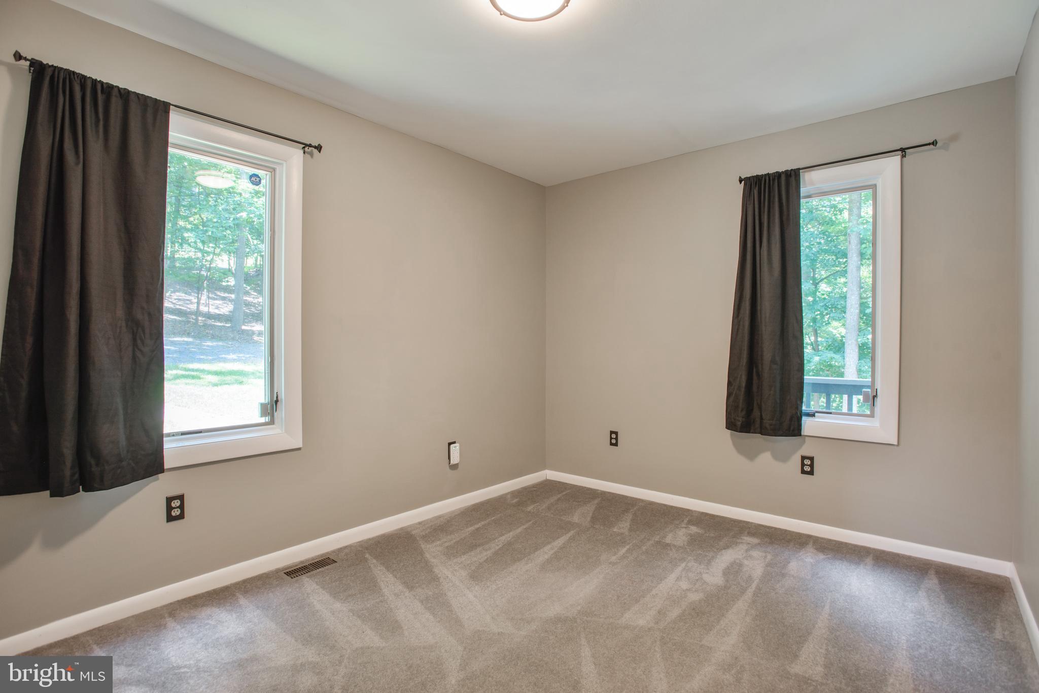1619 Summit Drive Haymarket, VA 20169 - Photo 23 of 50