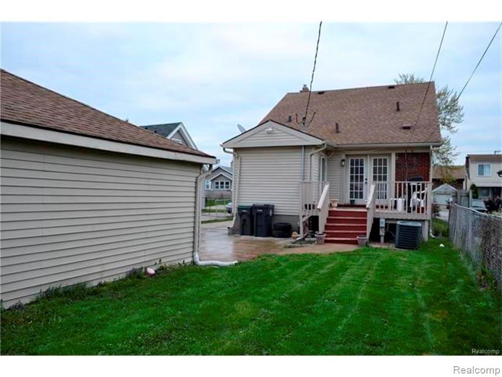 18559 Reed Street Melvindale, MI 48122 - Photo 3 of 23