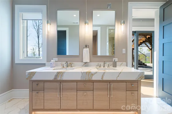 $4,995,000 | 154 Bear Vw Road, Weaverville, NC 28787