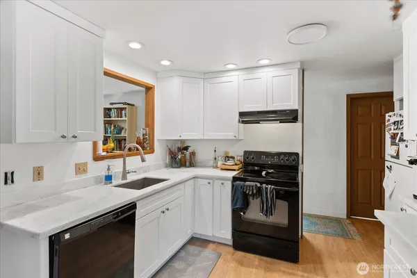 $749,999 | 30841 52nd Avenue South, Auburn, WA 98001