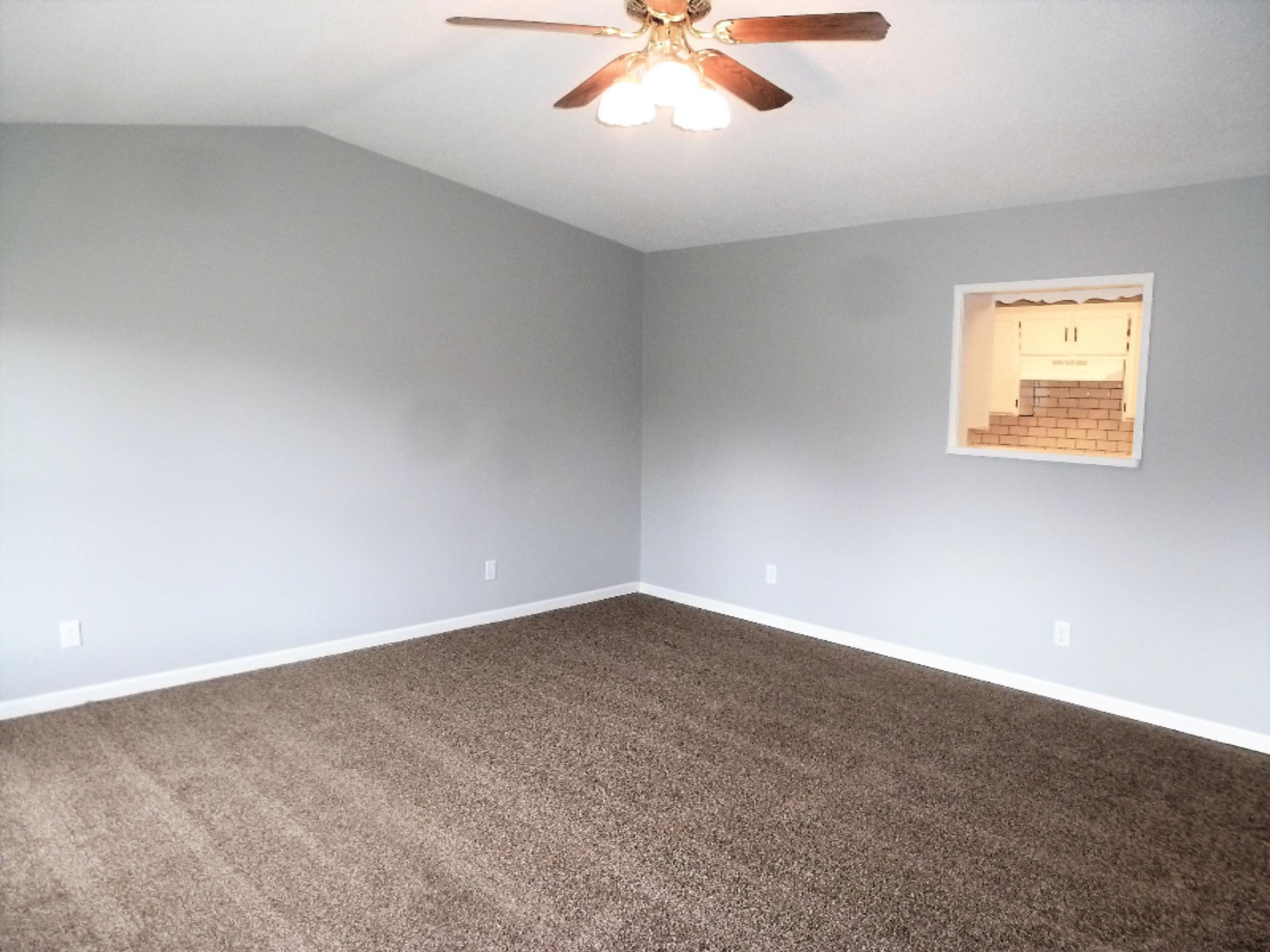 2874 Blair Road Muskegon, MI 49445 - Photo 17 of 28 17-Living Room
