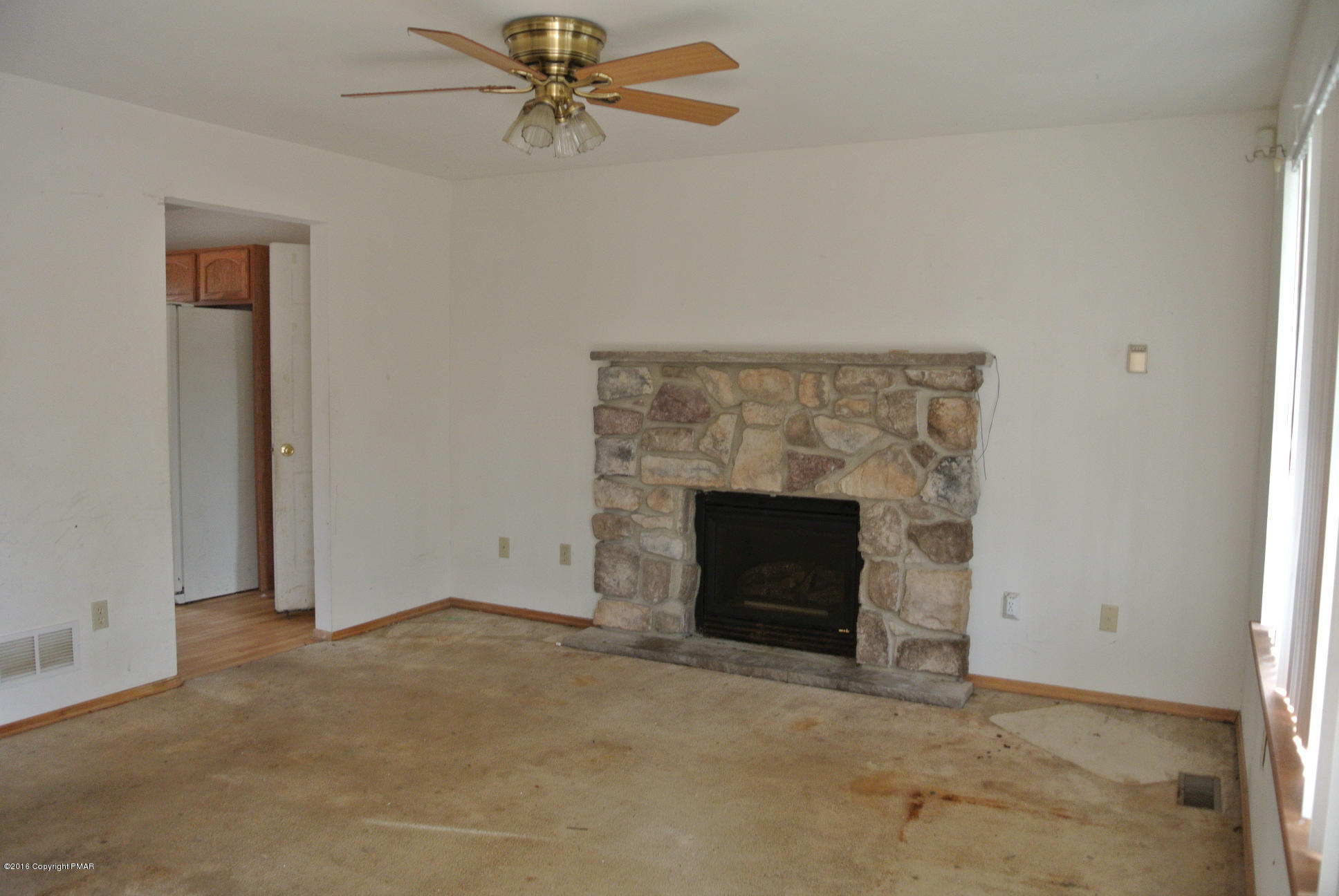 183 Bromley Road Henryville, PA 18332 - Photo 2 of 6 DSC_1616