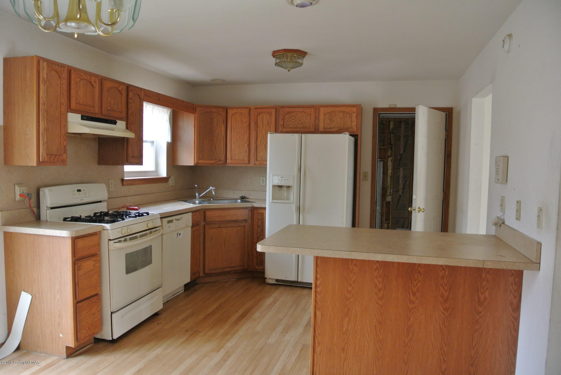 183 Bromley Road Henryville, PA 18332 - Photo 3 of 6 DSC_1617