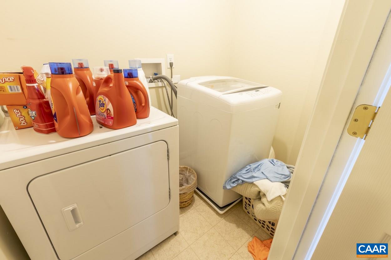 161 Jordan Store Road Kents Store, VA 23084 - Photo 38 of 50 a utility room with dryer and washer