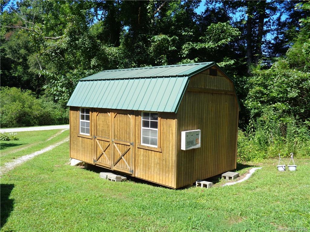 427 Ashe Bridge Road Marion, NC 28752 - Photo 22 of 25 Gallery Image 22