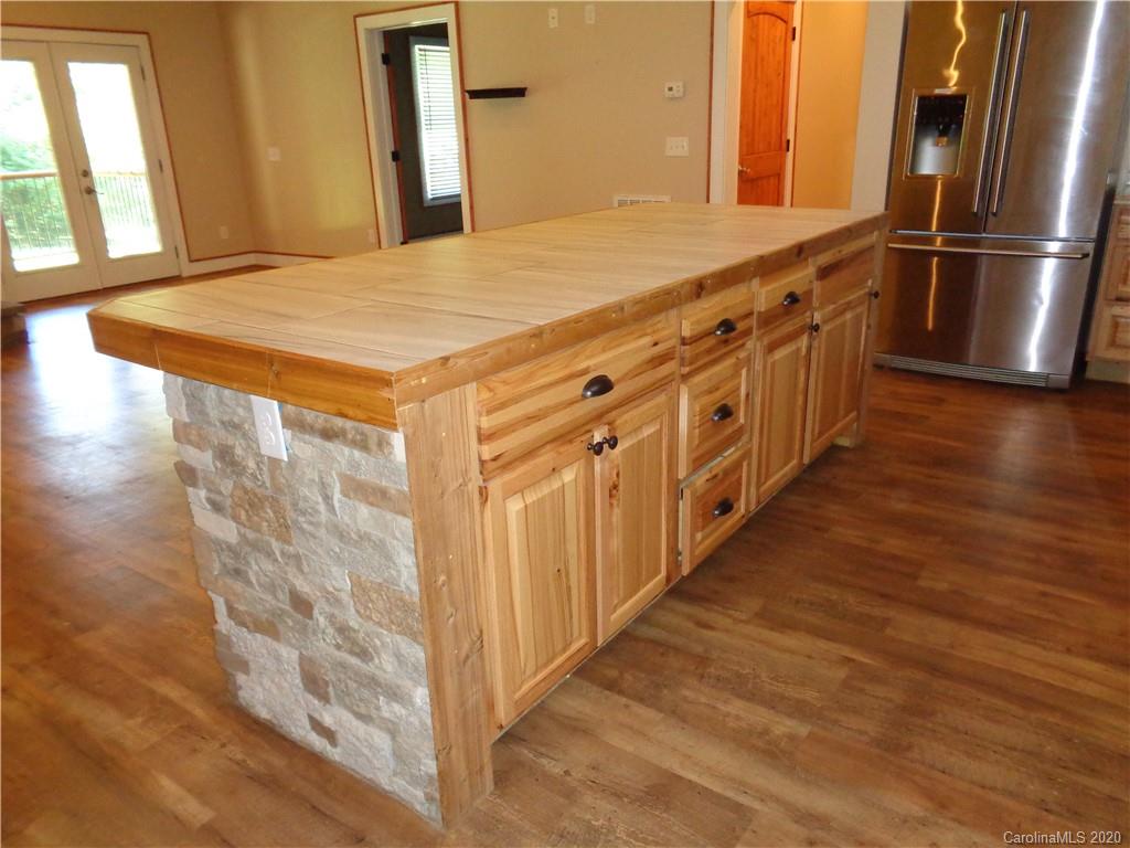 427 Ashe Bridge Road Marion, NC 28752 - Photo 9 of 25 Gallery Image 9