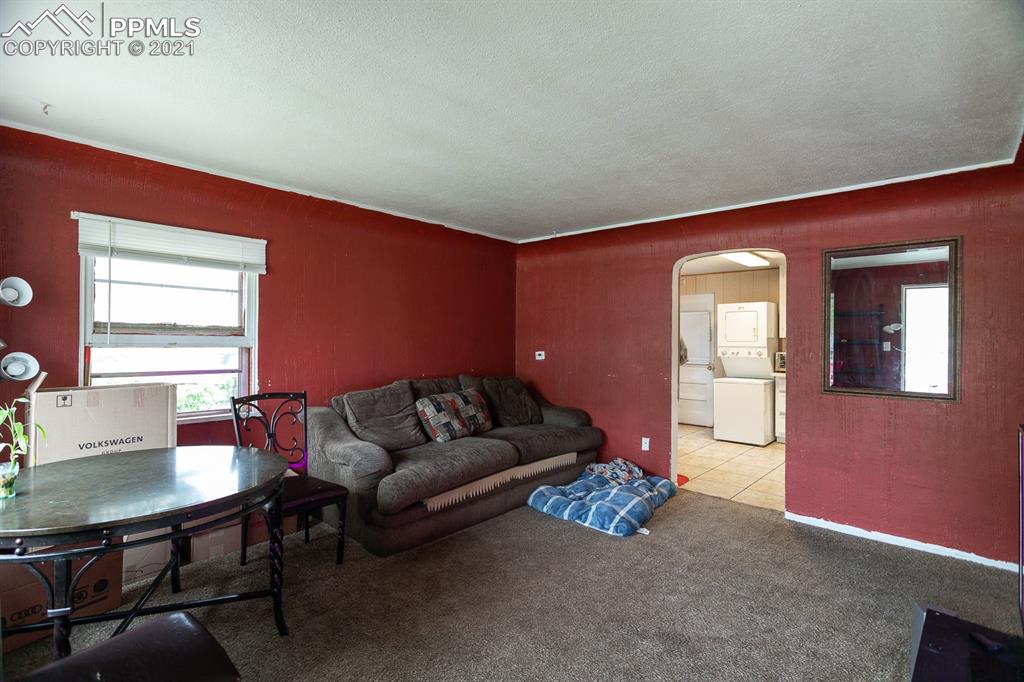 820 Prairie Road Colorado Springs, CO 80909 - Photo 2 of 31