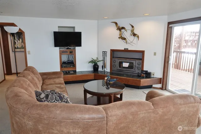 $5,000 | 1399 Ocean Shores Boulevard Southwest, Unit 2NE, Ocean Shores, WA 98569