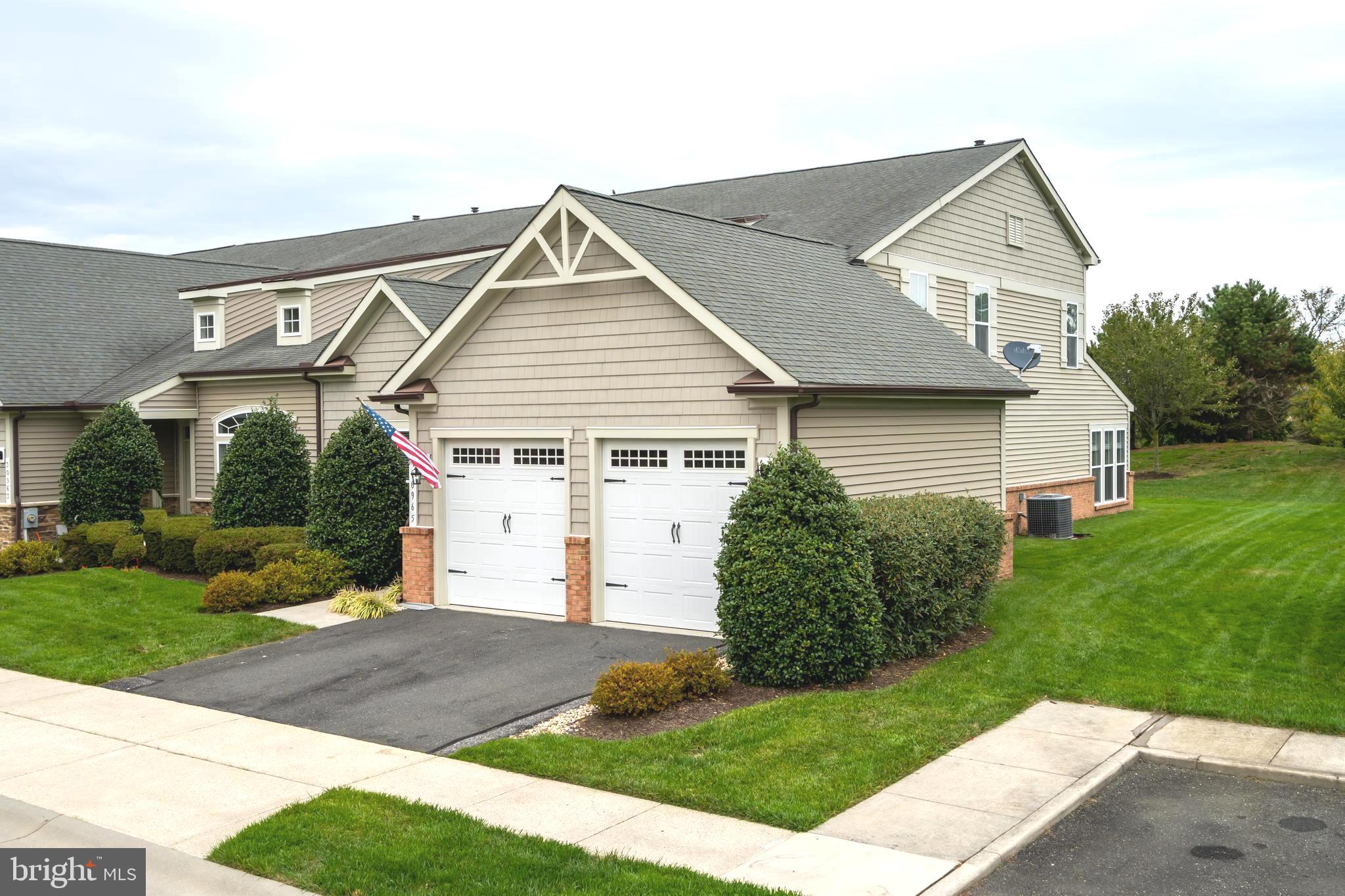 30965 Starling Road, Unit 106D Ocean View, DE 19970 - Photo 2 of 56 Large Private back and side yard