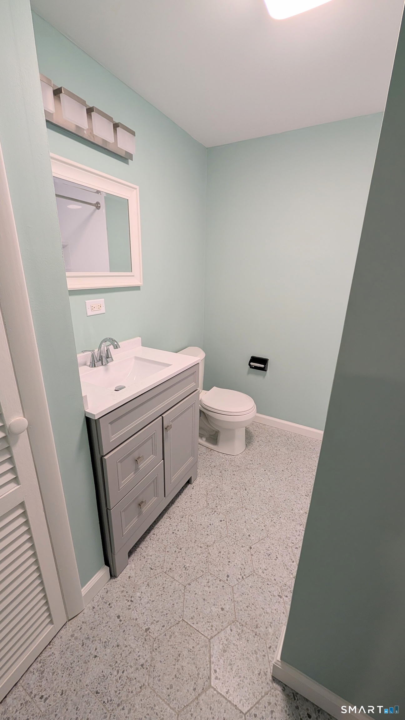 21 Rondy Lane East Hartford, CT 06108 - Photo 20 of 28