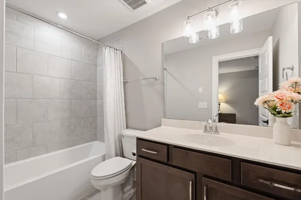 $1,639,000 | 644 Five Oaks Boulevard, Lebanon, TN 37087