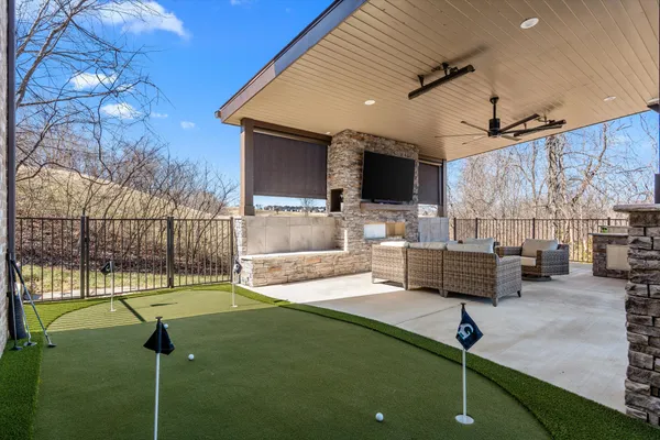 $1,639,000 | 644 Five Oaks Boulevard, Lebanon, TN 37087