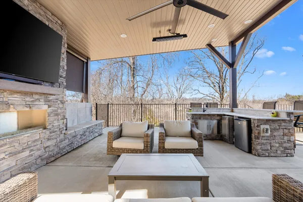 $1,639,000 | 644 Five Oaks Boulevard, Lebanon, TN 37087