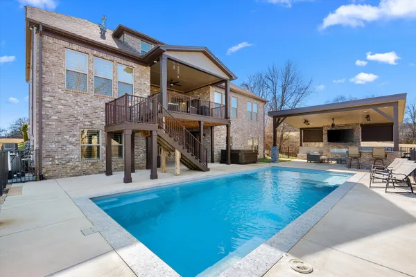$1,639,000 | 644 Five Oaks Boulevard, Lebanon, TN 37087