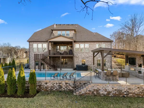 $1,639,000 | 644 Five Oaks Boulevard, Lebanon, TN 37087