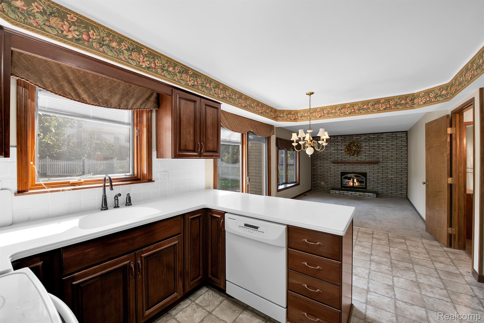 20157 Coachwood Road Riverview, MI 48193 - Photo 14 of 44