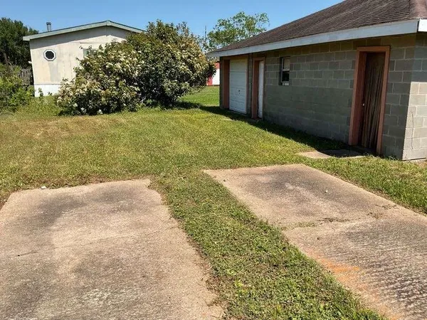 $299,249 | 4513 County Road 424, Alvin, TX 77511