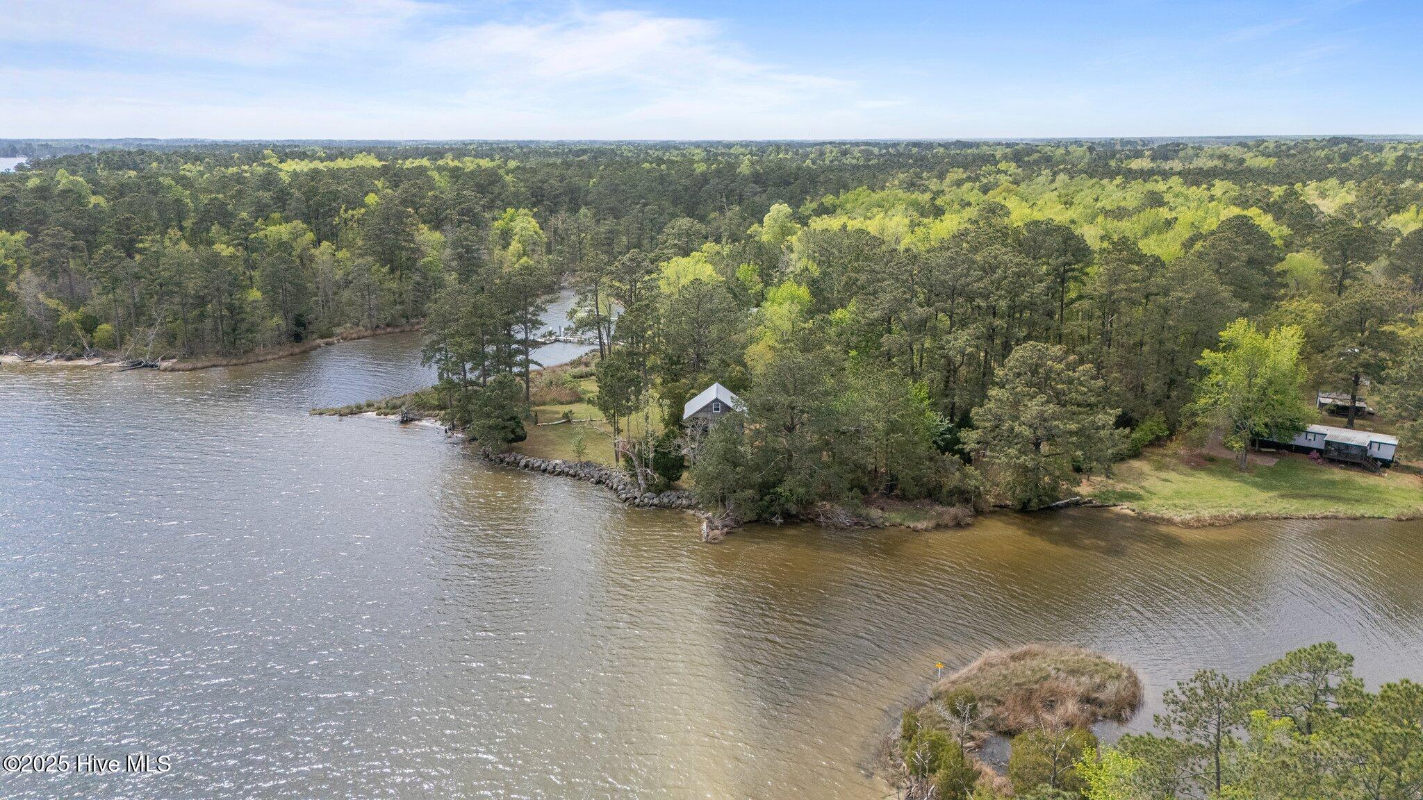 388 Matthews Road Bayboro, NC 28515 - Photo 11 of 34 9-web-or-mls-DJI_20250410144431_0118_D