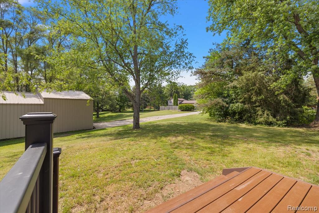 9248 Riverside Drive Brighton, MI 48116 - Photo 41 of 46